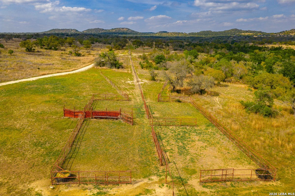 718 Ranch to Market 473