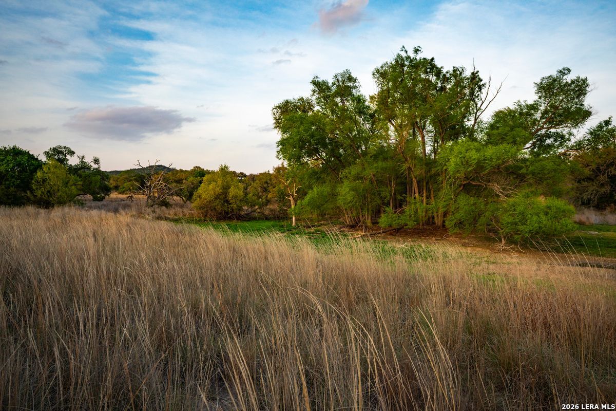 718 Ranch to Market 473