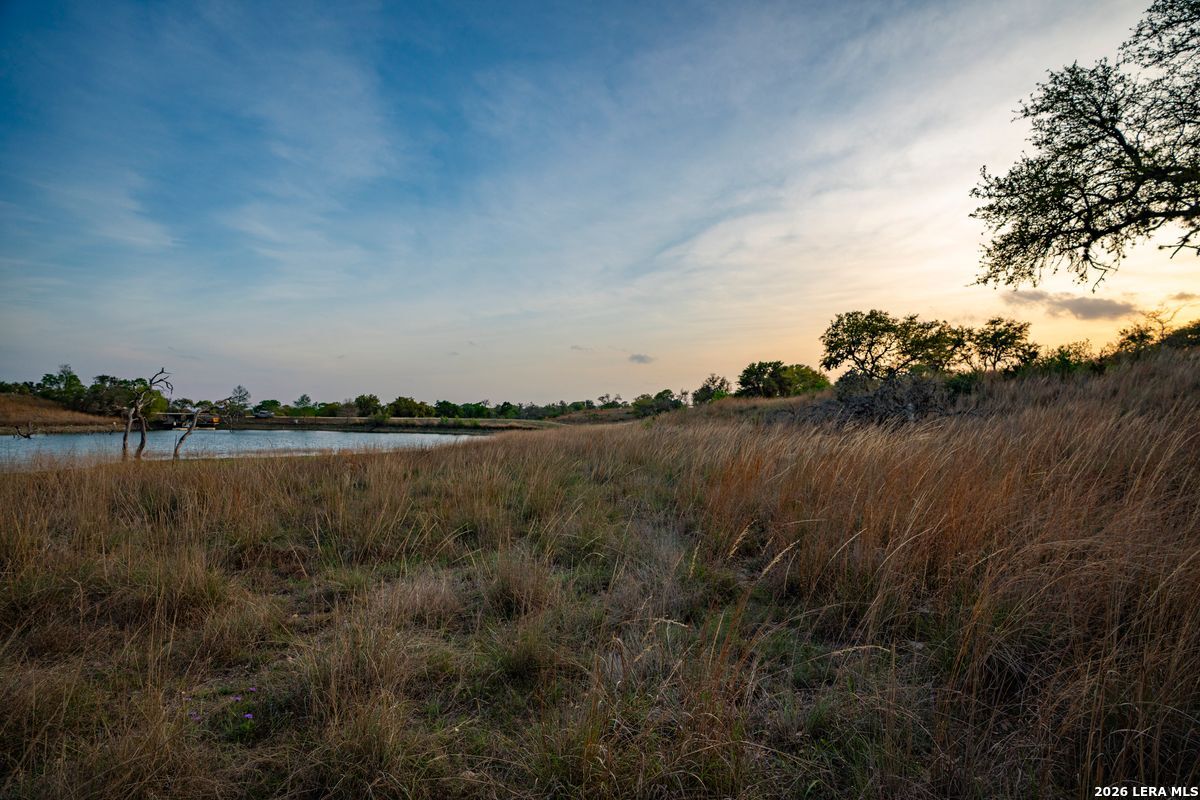 718 Ranch to Market 473
