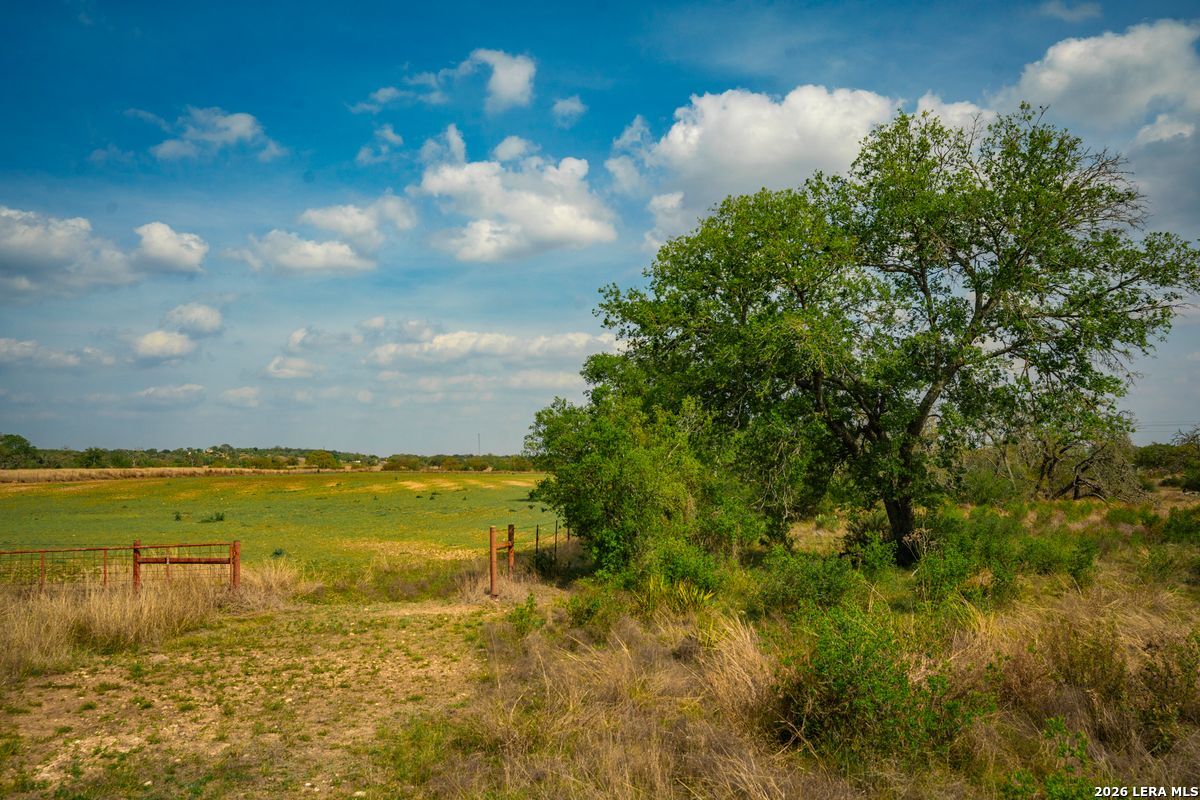 718 Ranch to Market 473