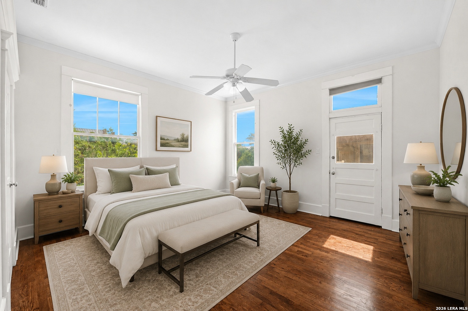124 E Summit