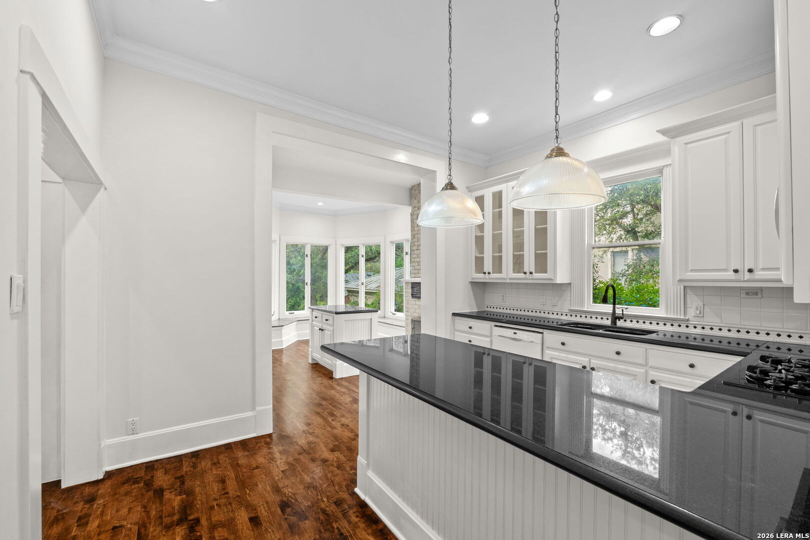 124 E Summit