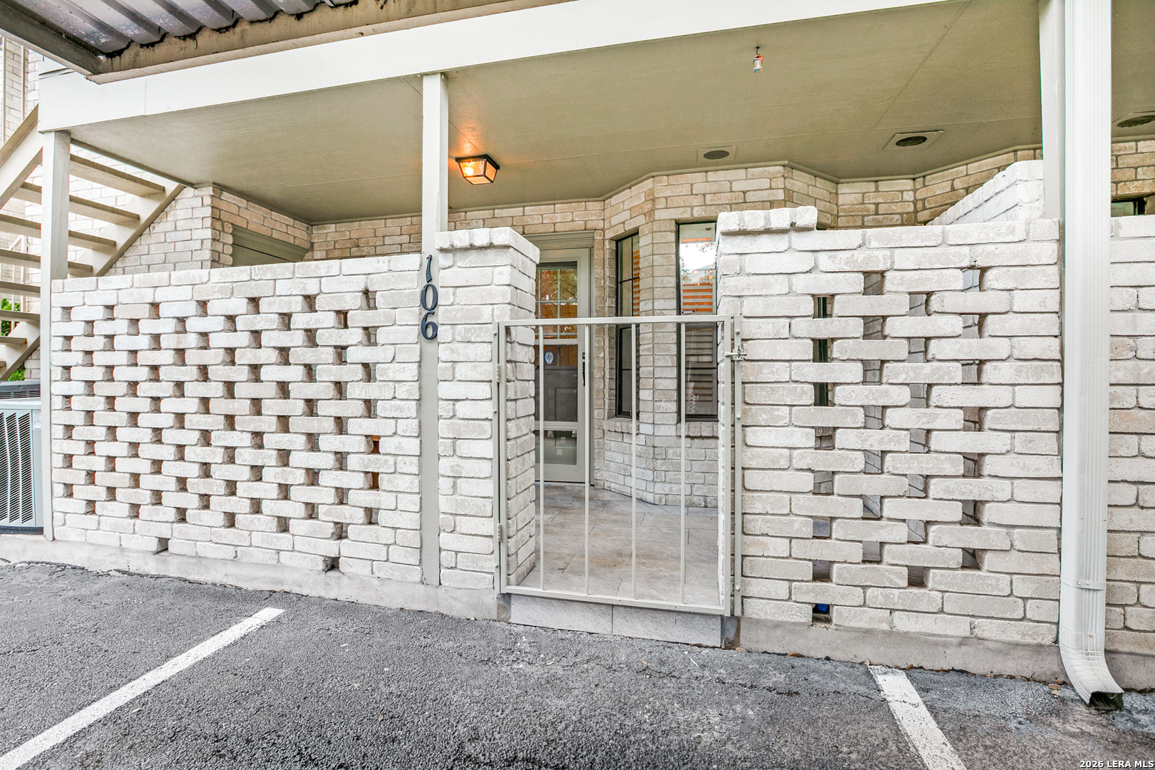8415 Fredericksburg 106