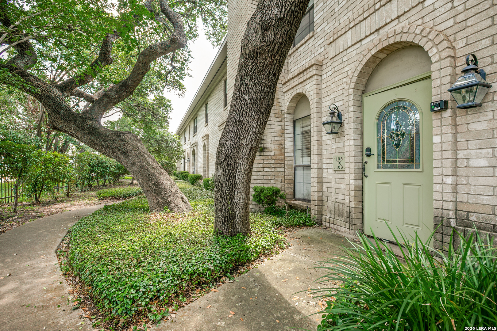 8415 Fredericksburg 106