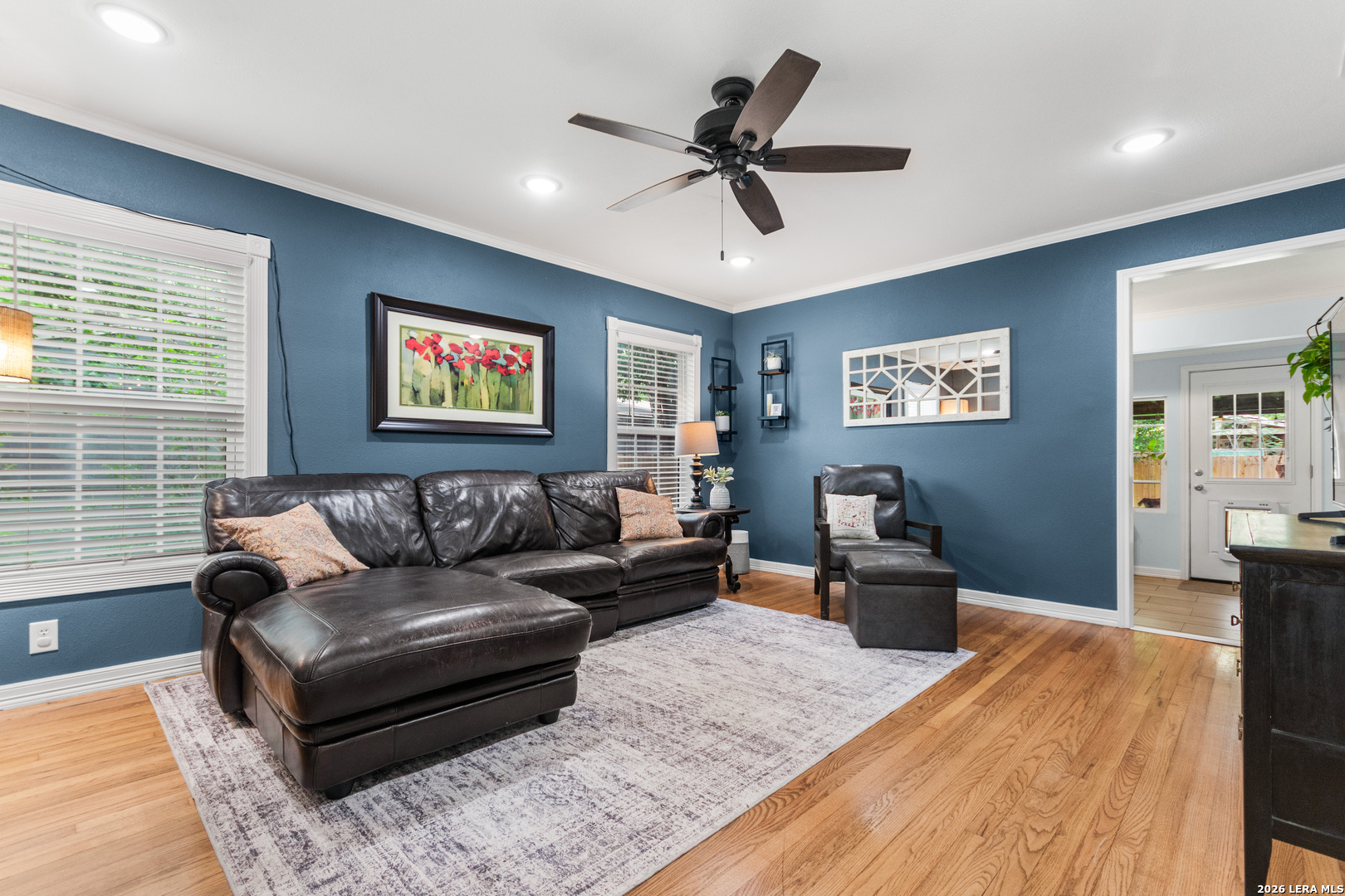 318 BREES BLVD