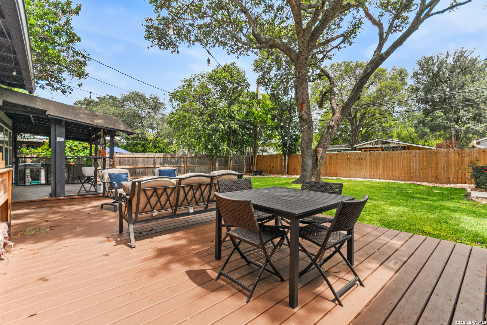 318 BREES BLVD