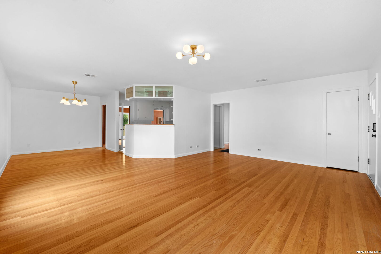253 E Edgewood Pl