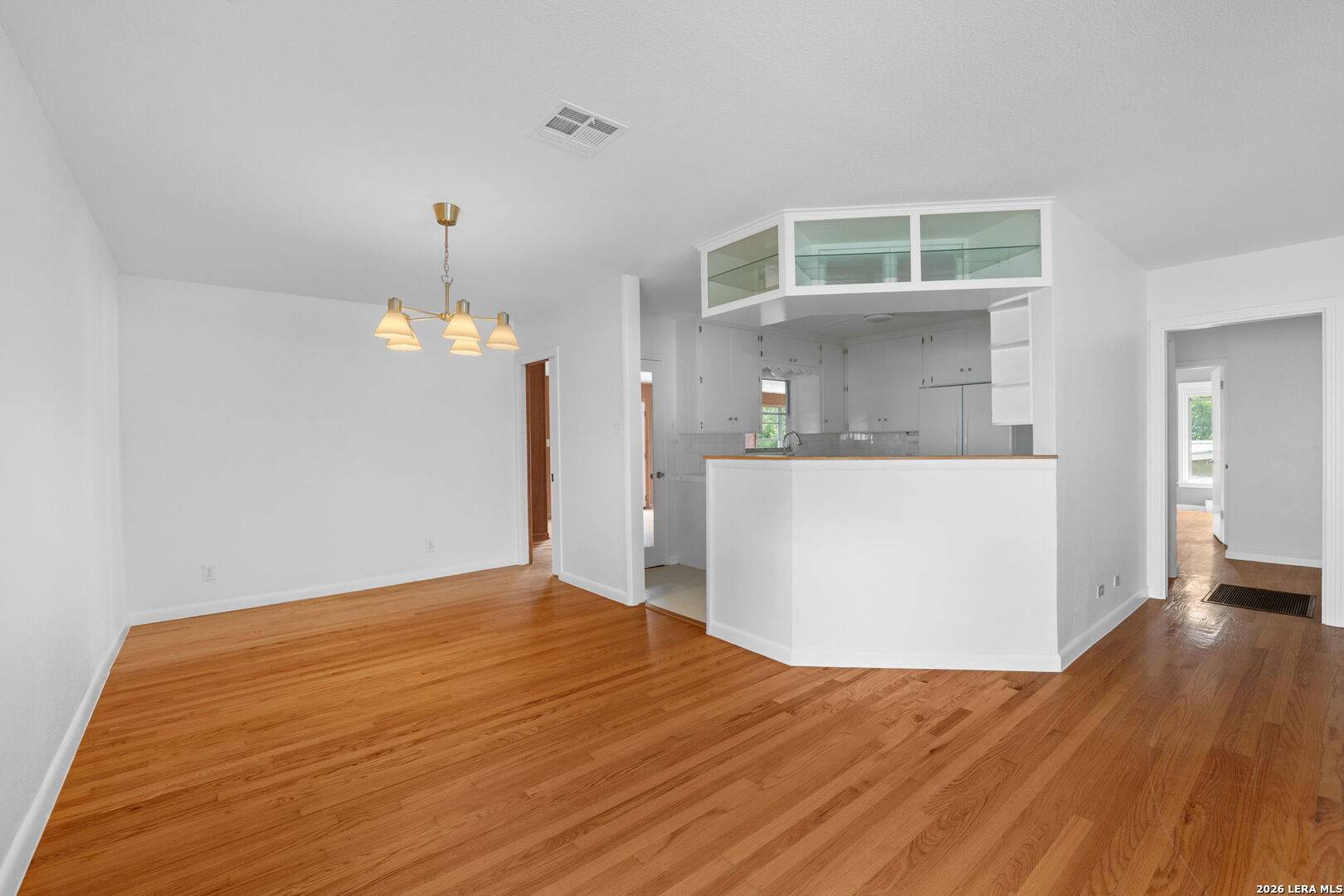 253 E Edgewood Pl
