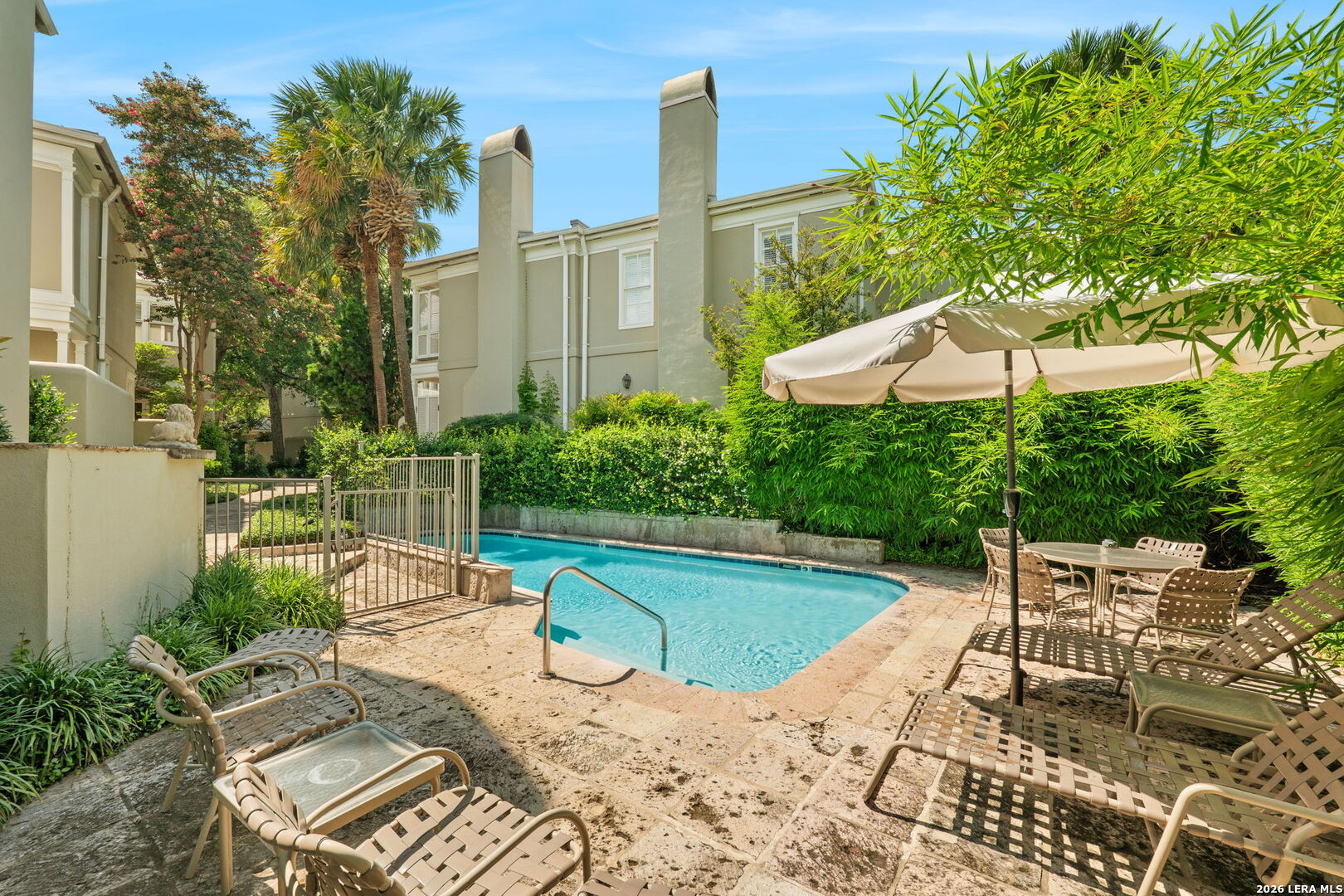 122 Chester APT 5
