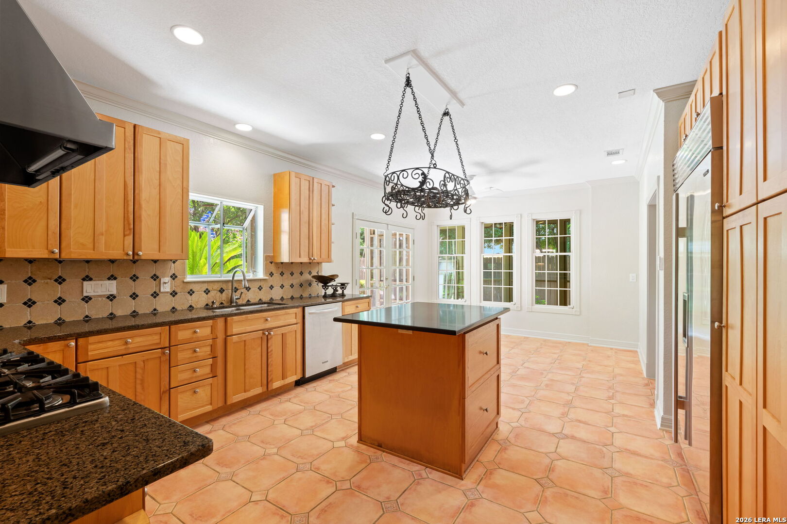 15 Granburg Cir
