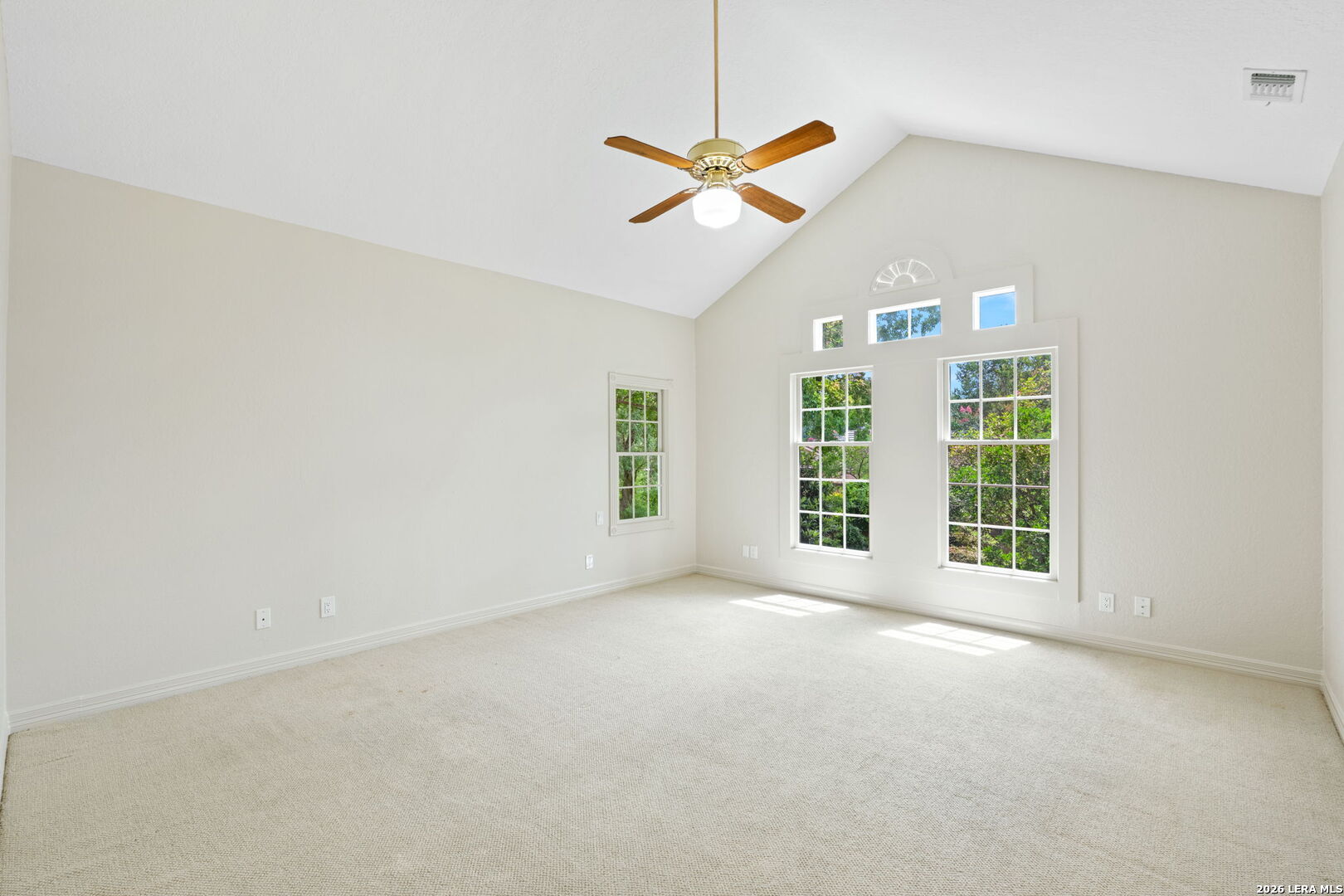 15 Granburg Cir