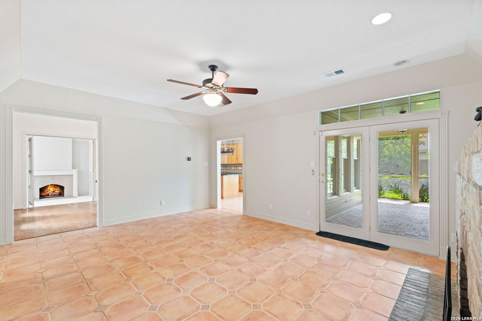 15 Granburg Cir