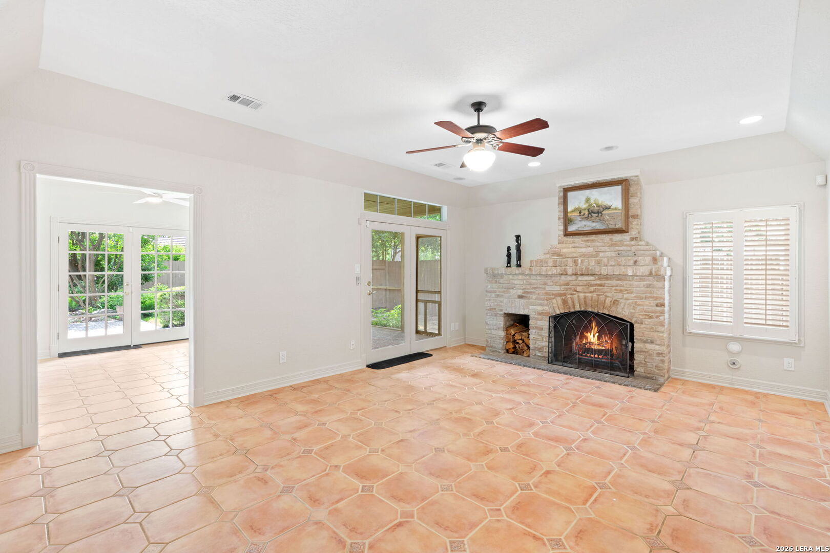 15 Granburg Cir