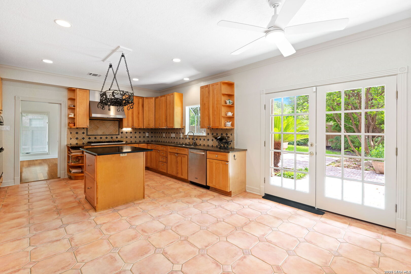 15 Granburg Cir