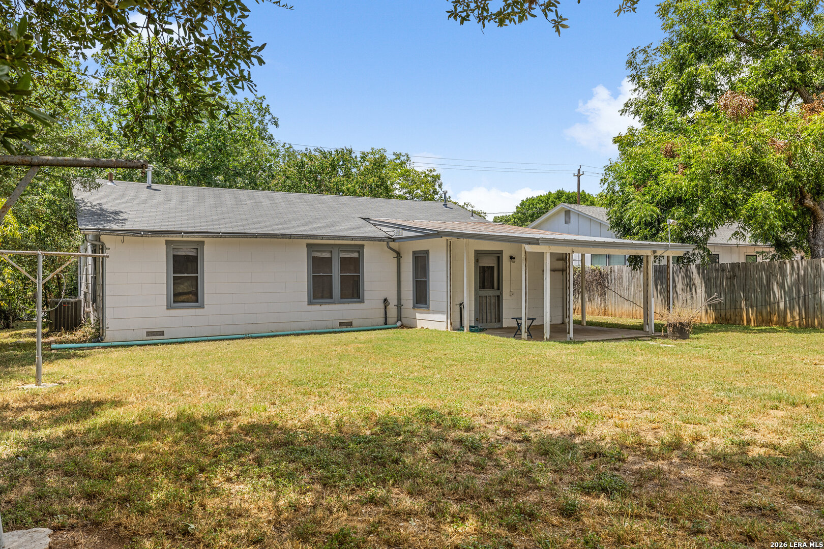 106 W Mulberry