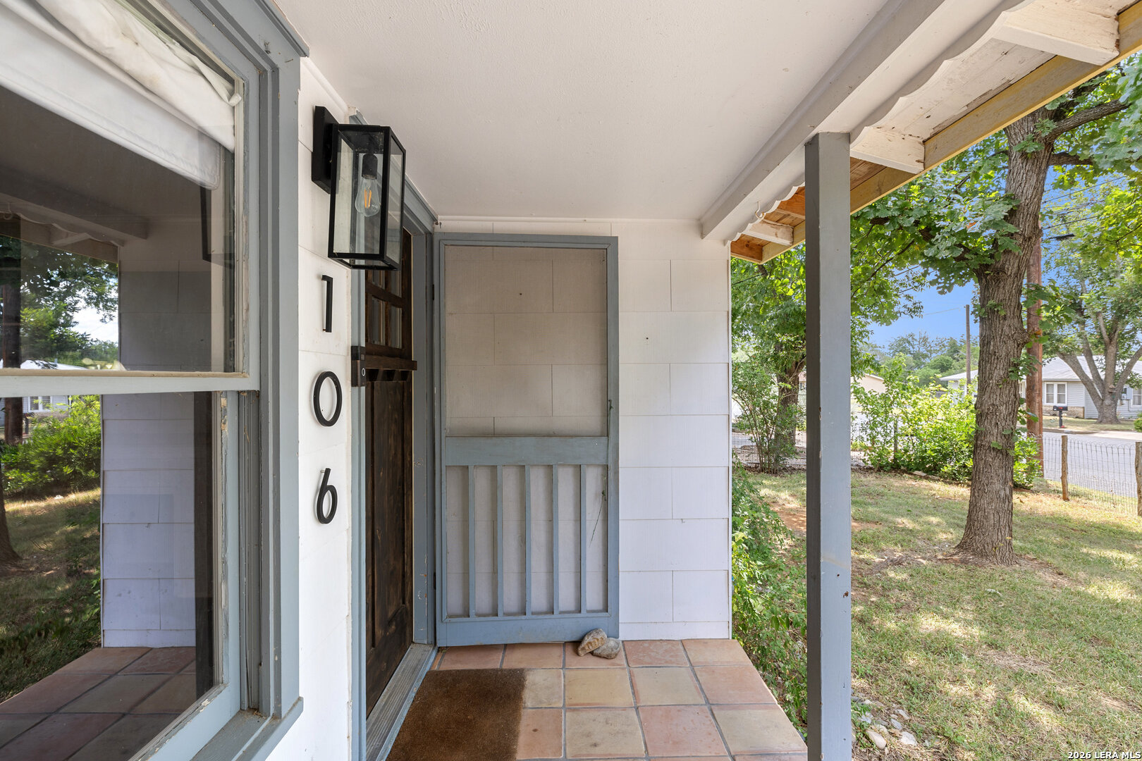 106 W Mulberry