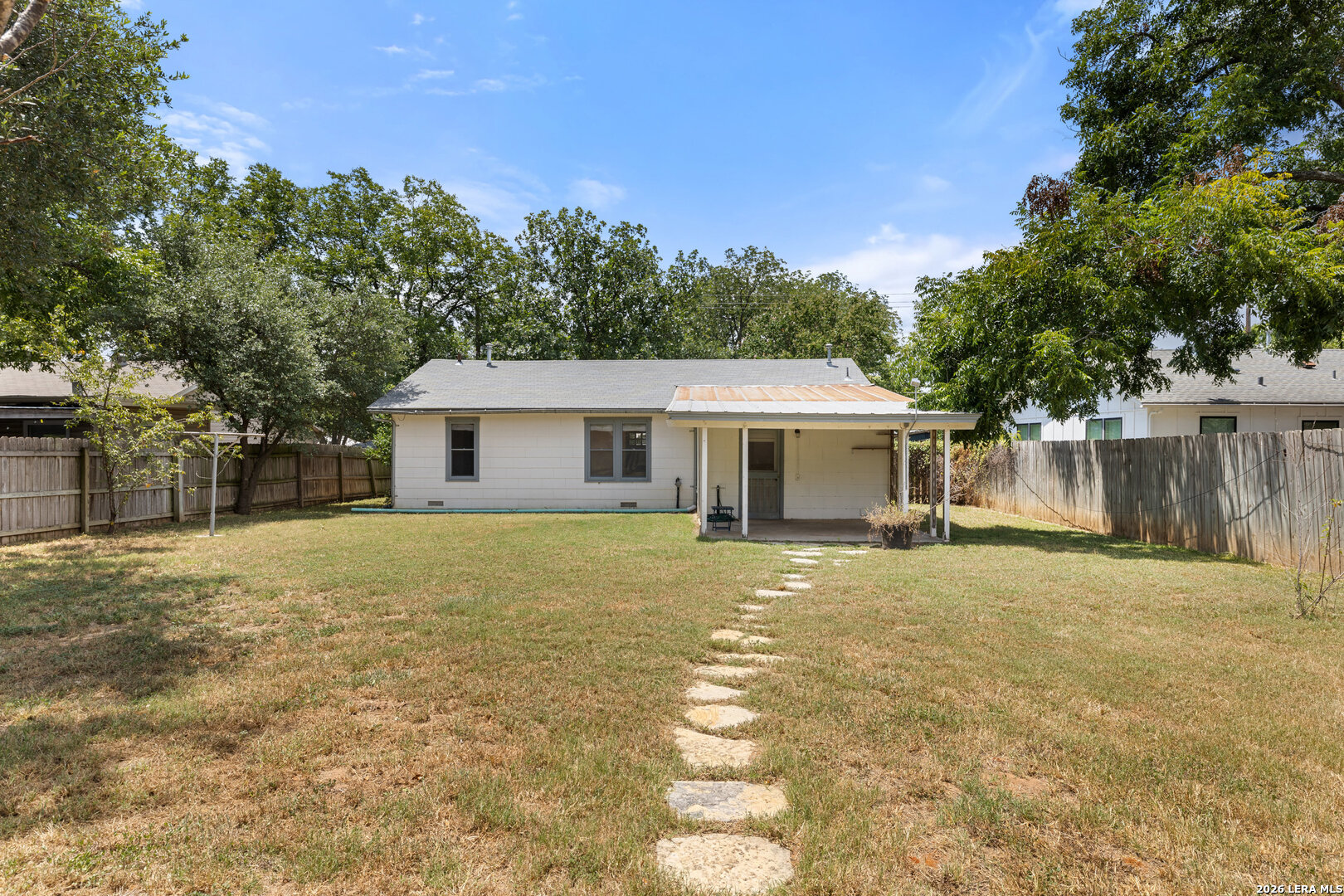106 W Mulberry