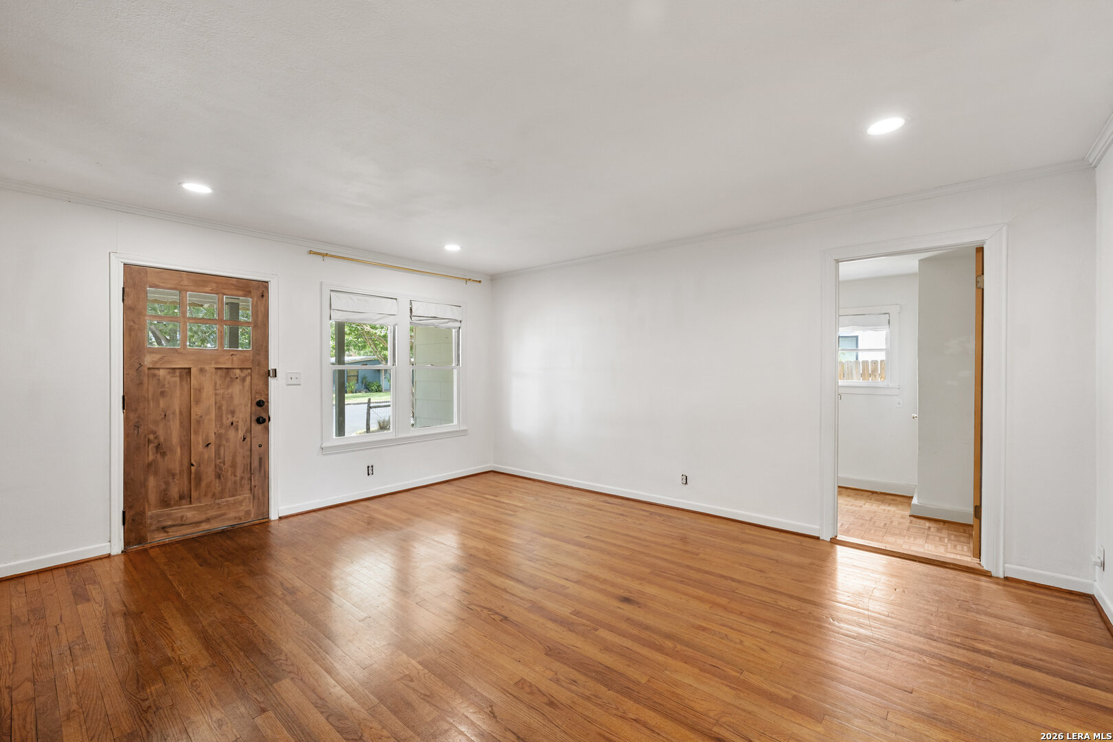 106 W Mulberry