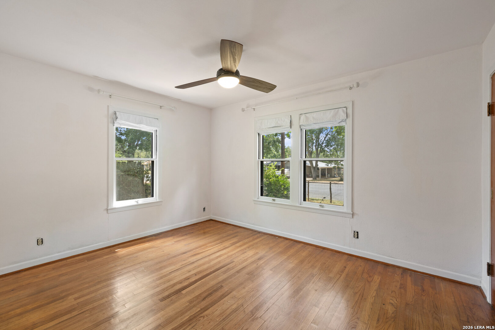 106 W Mulberry