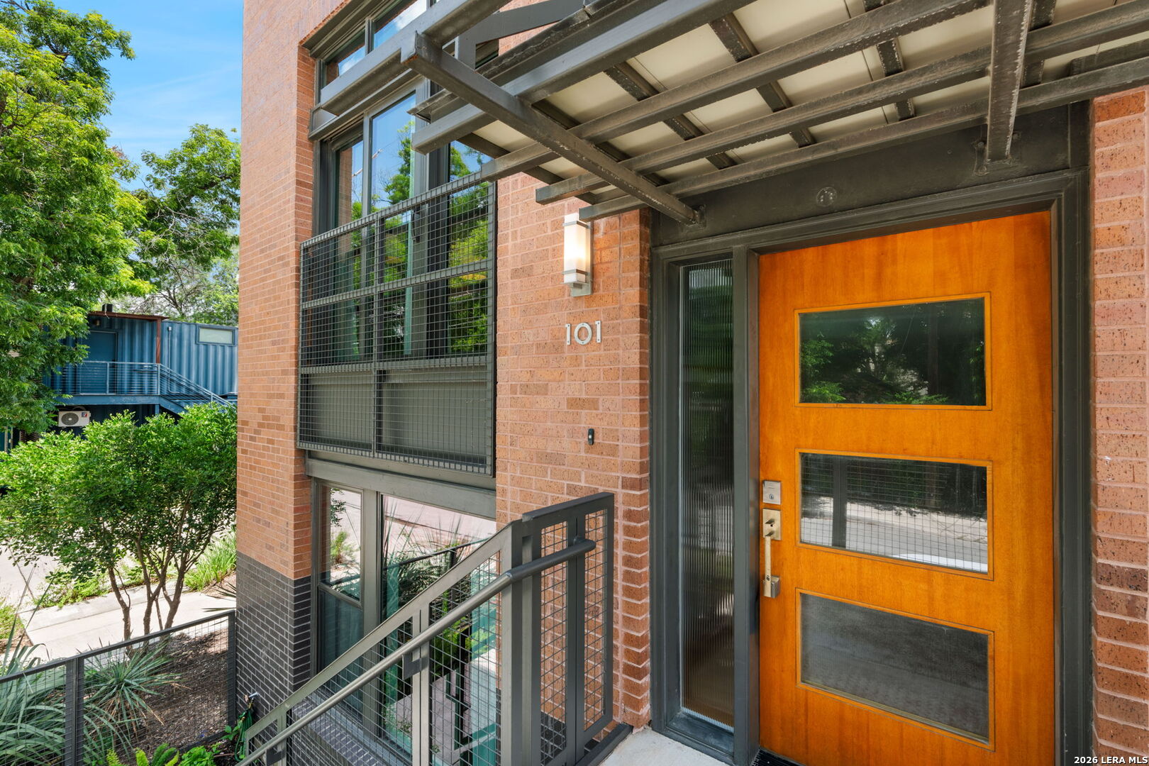 318 W GRAYSON ST 101