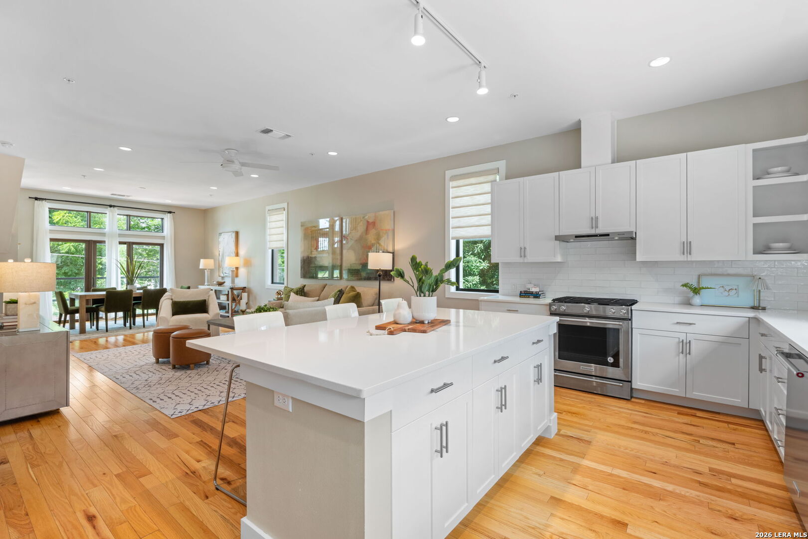 318 W GRAYSON ST 101
