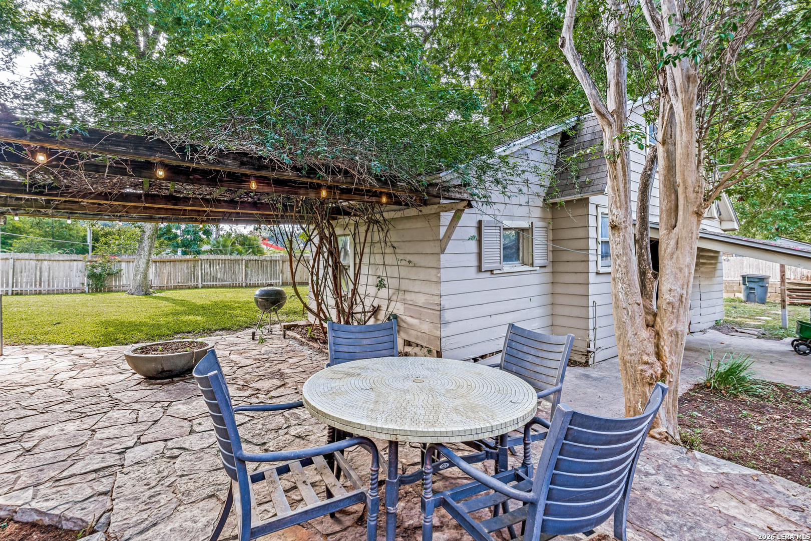 378 BLUE BONNET BLVD