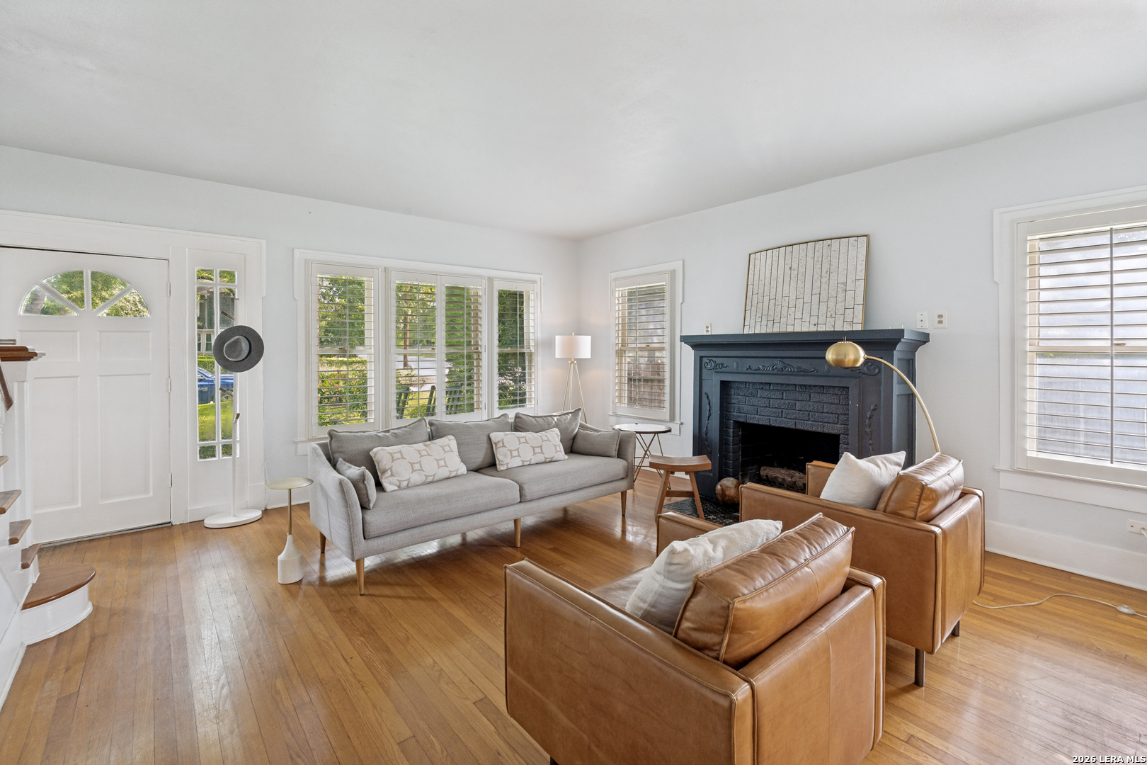 378 BLUE BONNET BLVD
