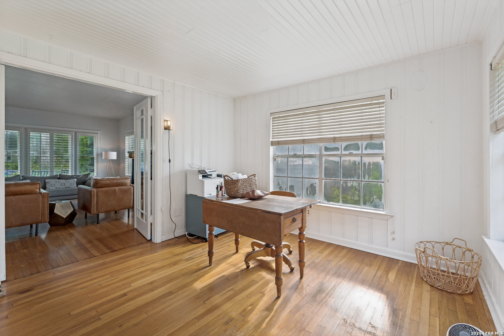 378 BLUE BONNET BLVD