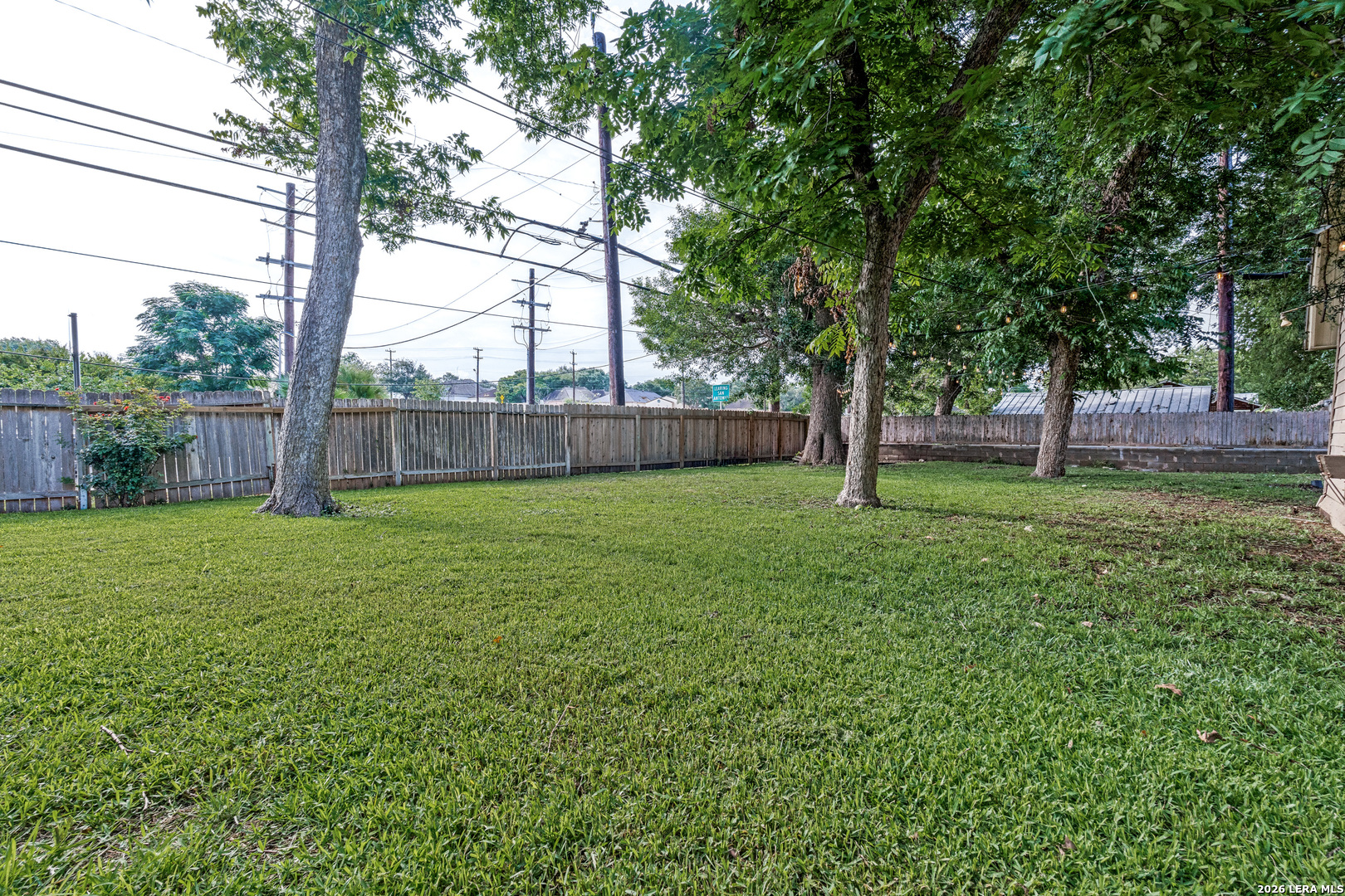 378 BLUE BONNET BLVD
