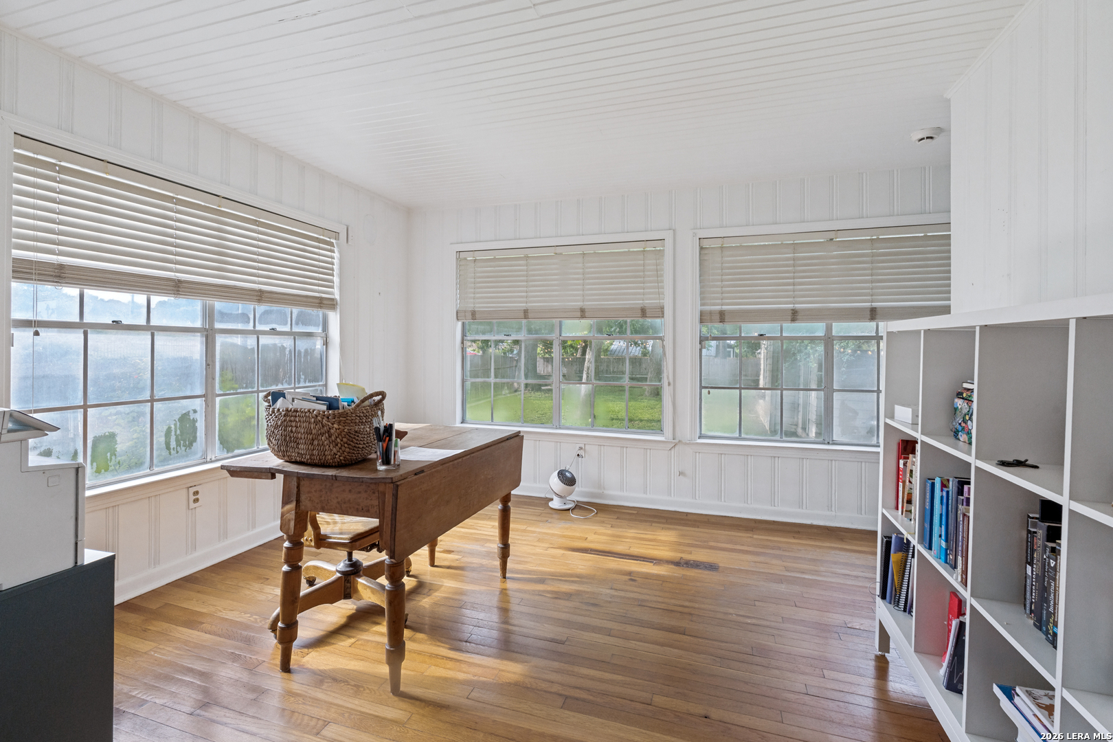 378 BLUE BONNET BLVD