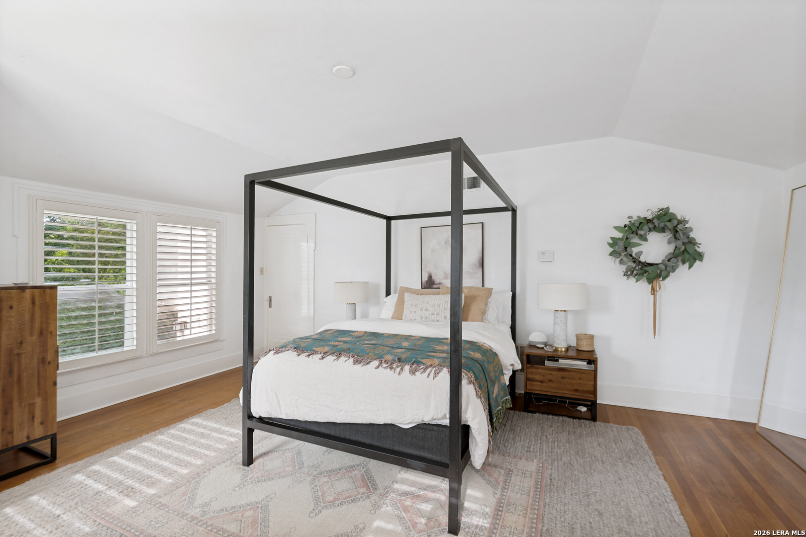 378 BLUE BONNET BLVD