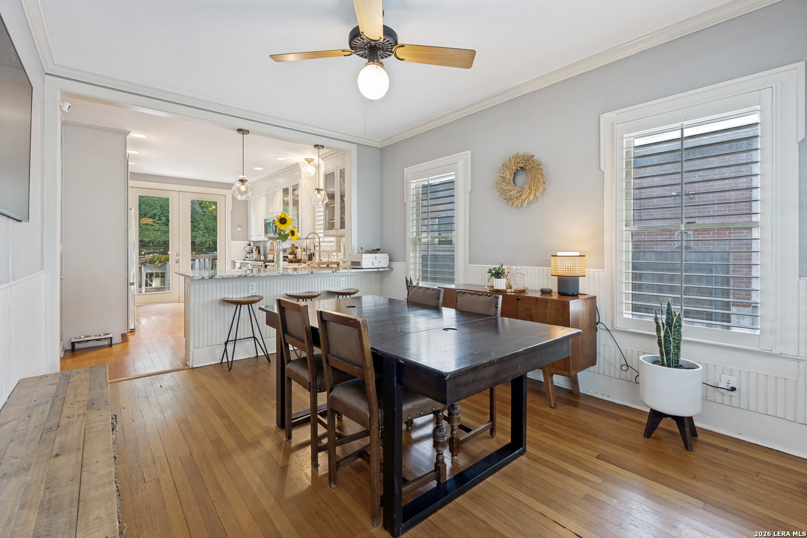 378 BLUE BONNET BLVD