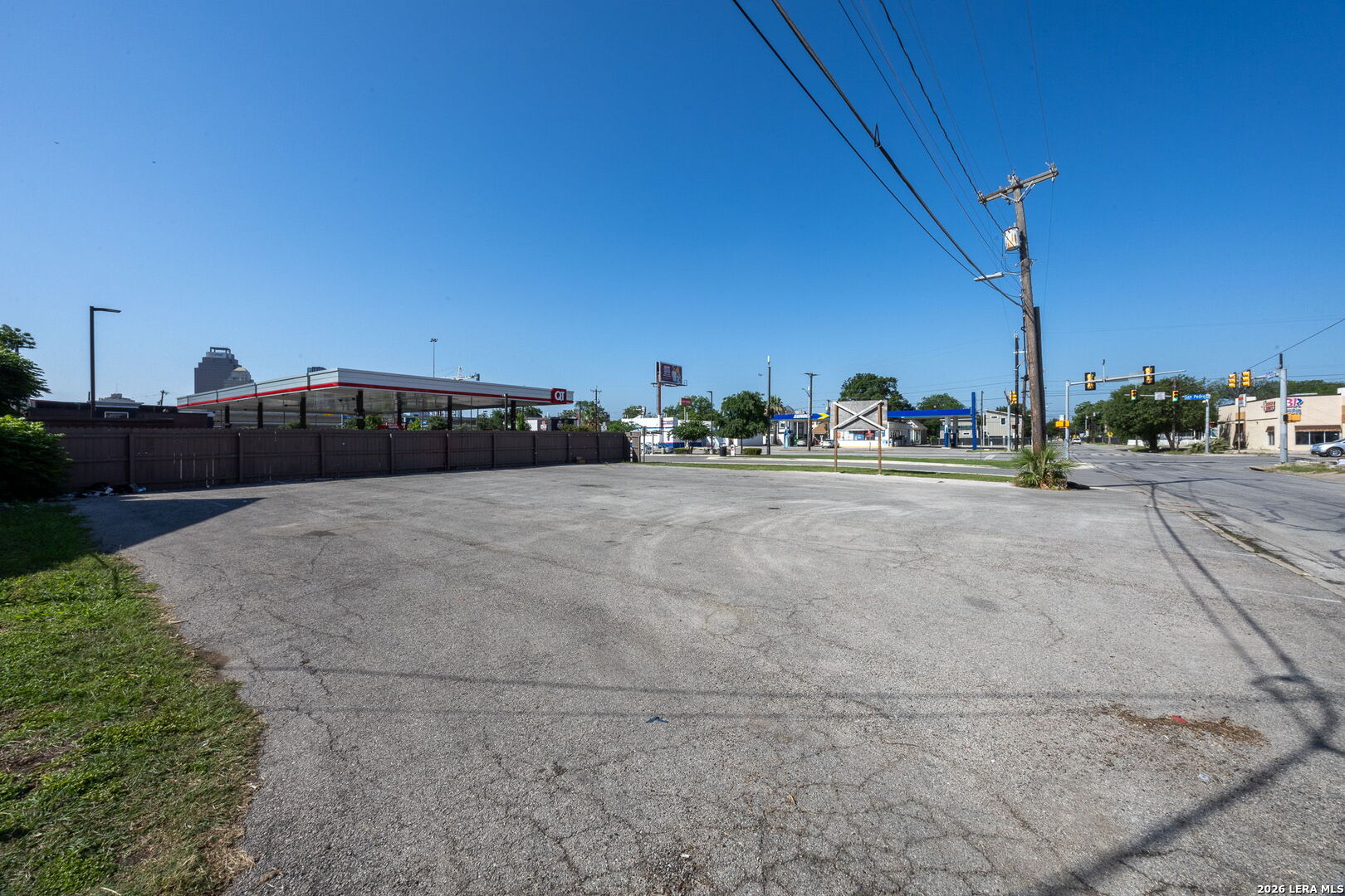 302 W Euclid
