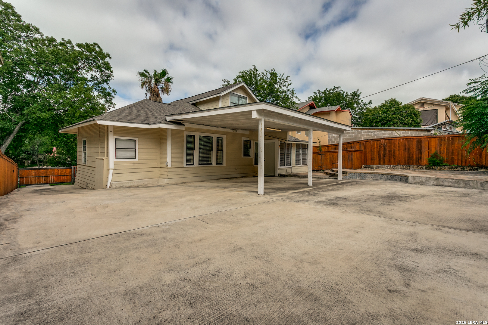 638 PATTERSON AVE