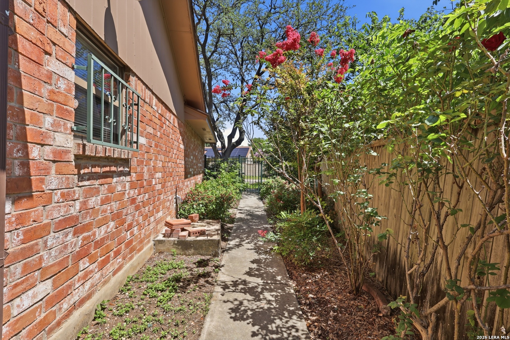 6114 UPWOOD DR