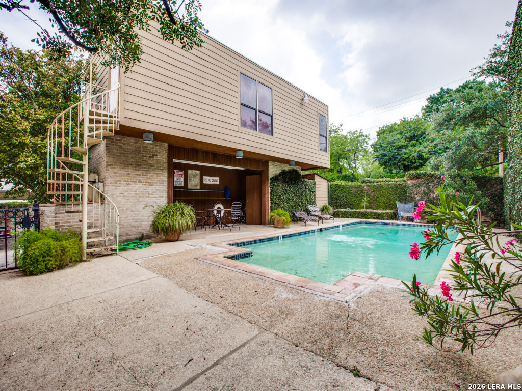 185 Terrell Rd 101