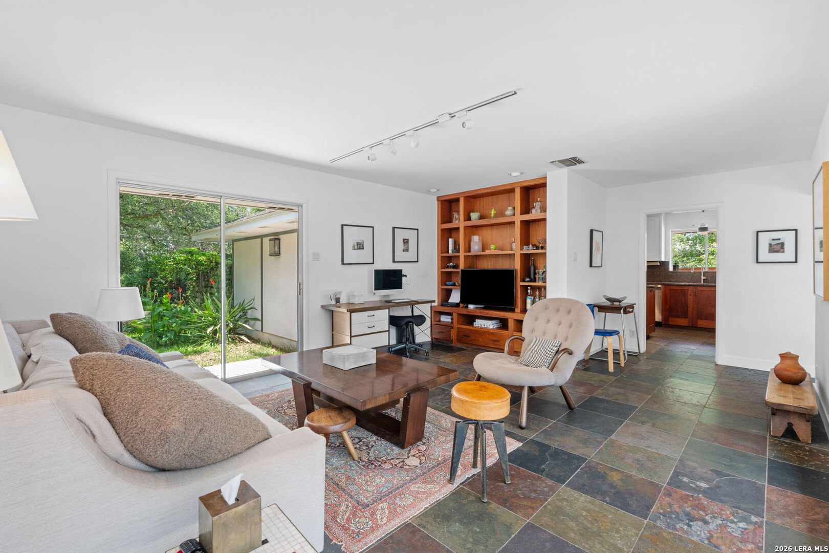 279 ROCKHILL DR