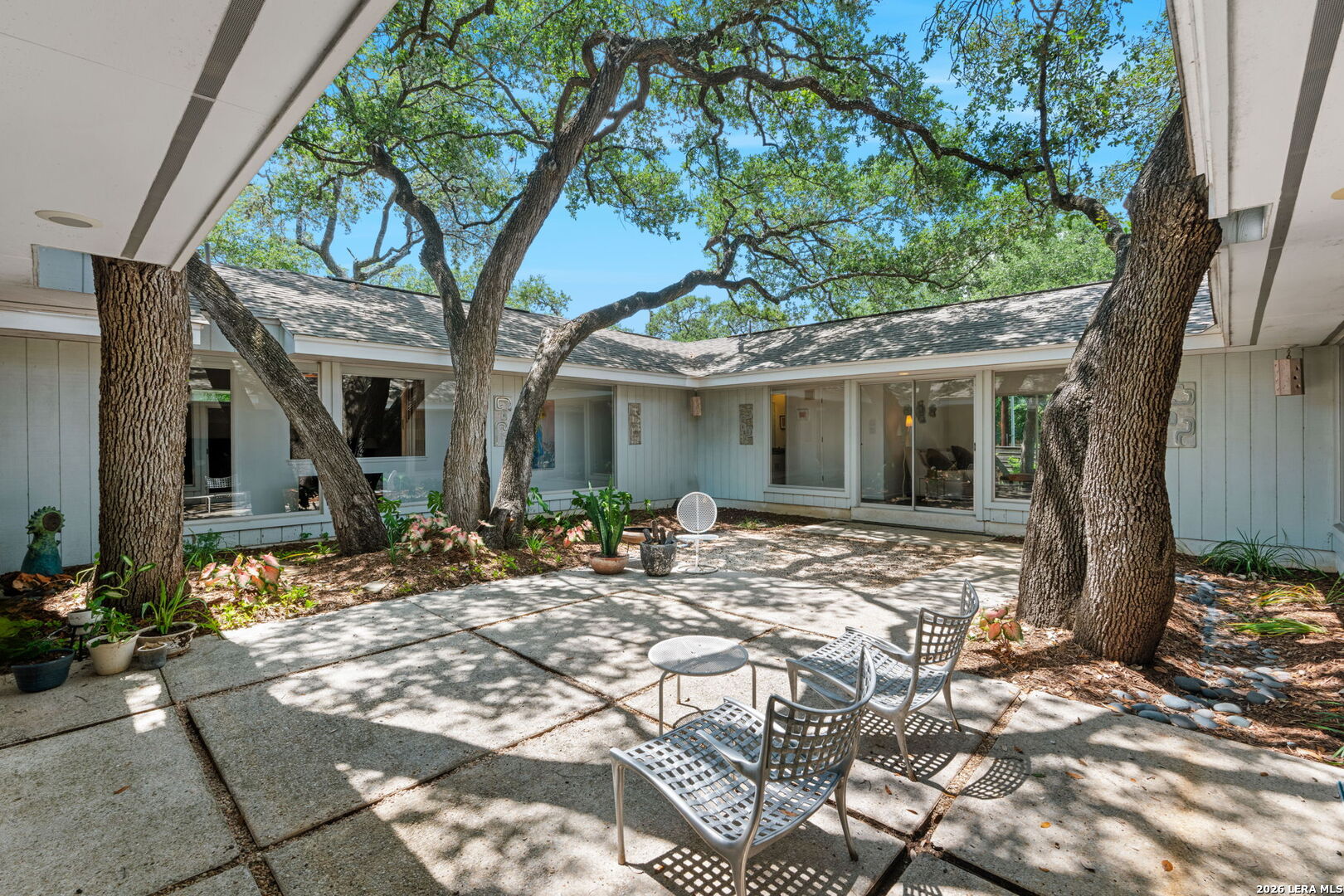 279 ROCKHILL DR