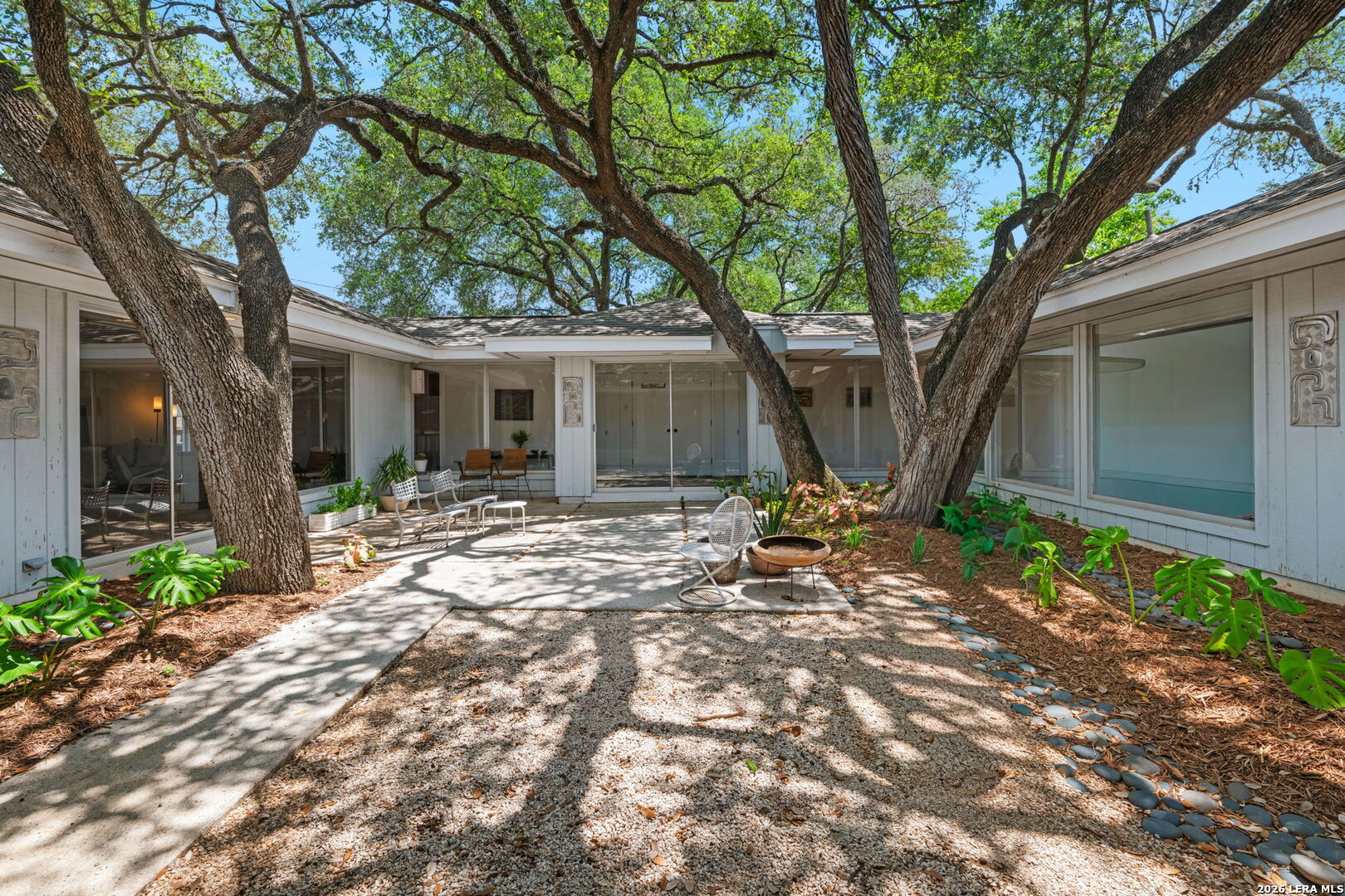 279 ROCKHILL DR