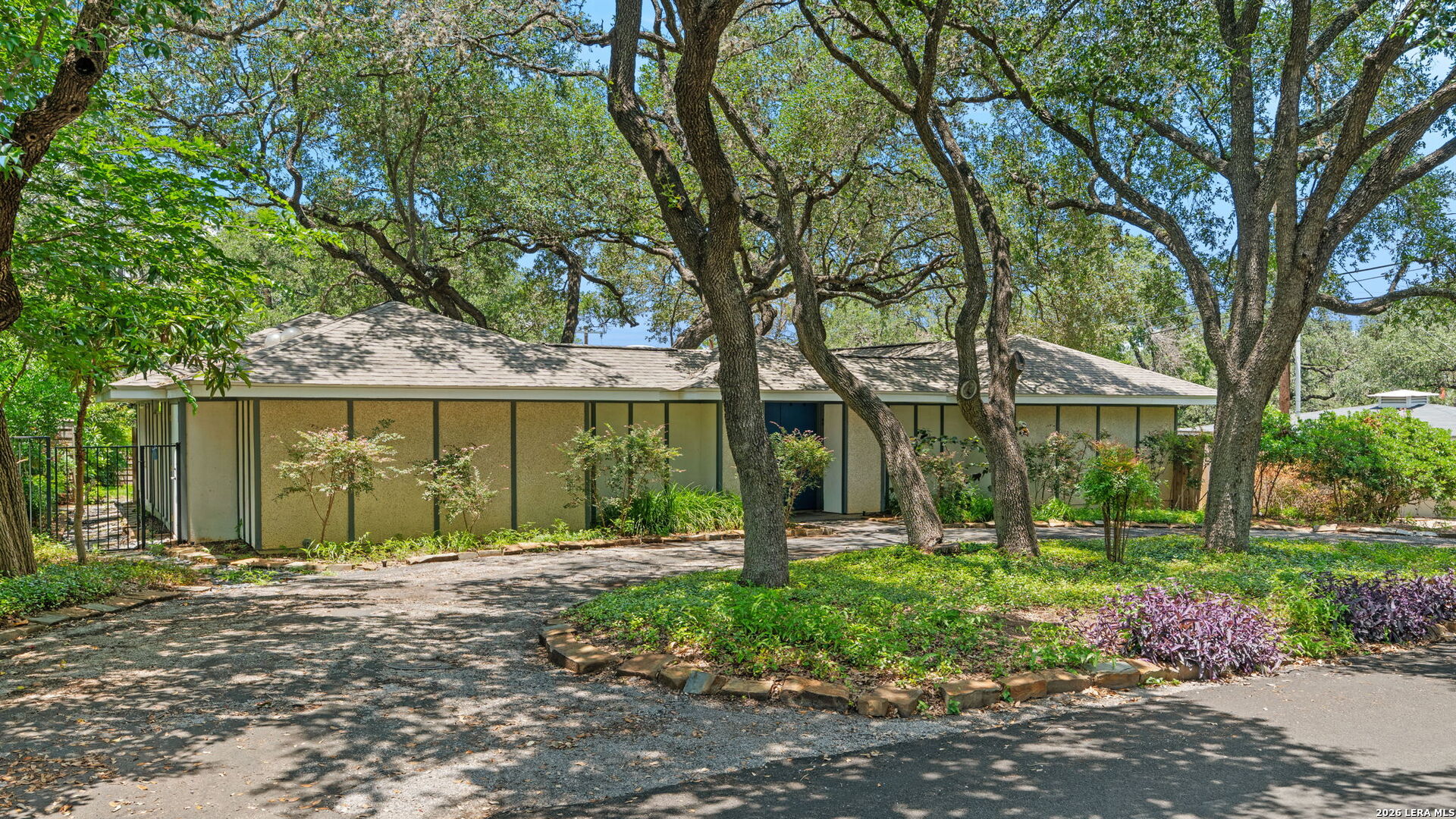 279 ROCKHILL DR