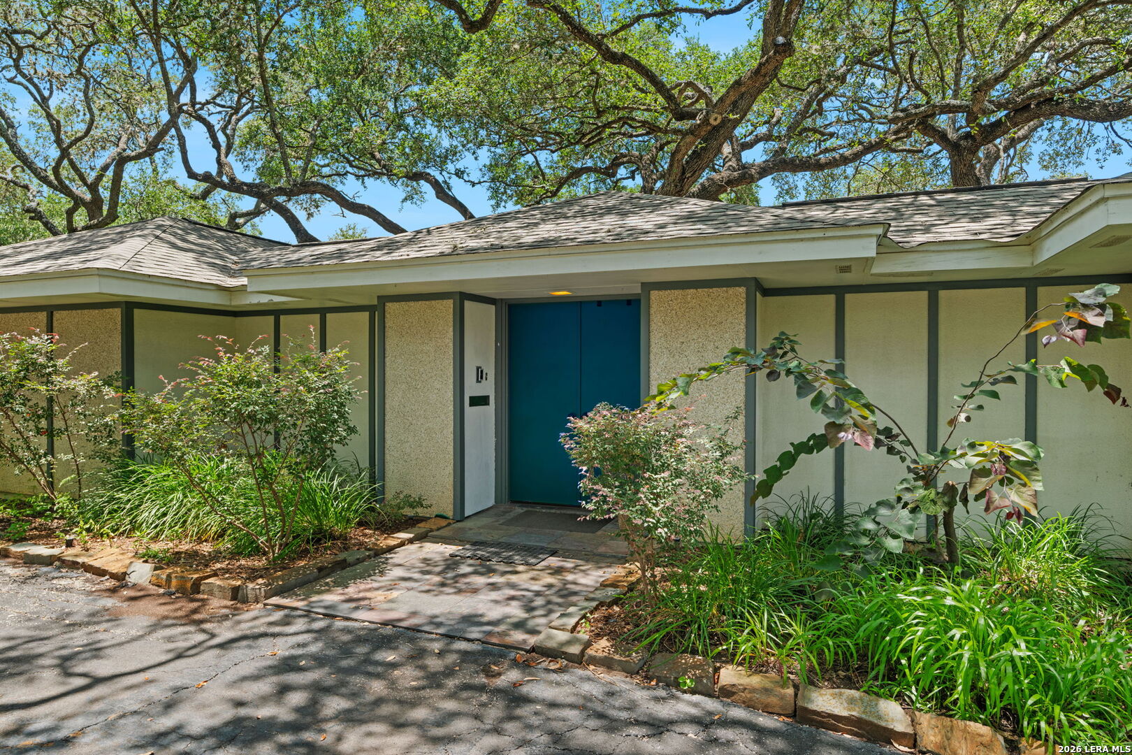 279 ROCKHILL DR