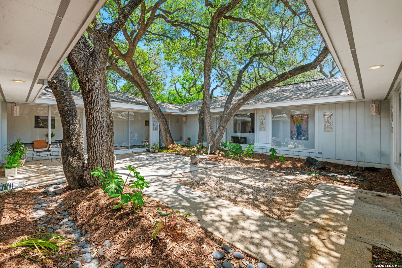 279 ROCKHILL DR