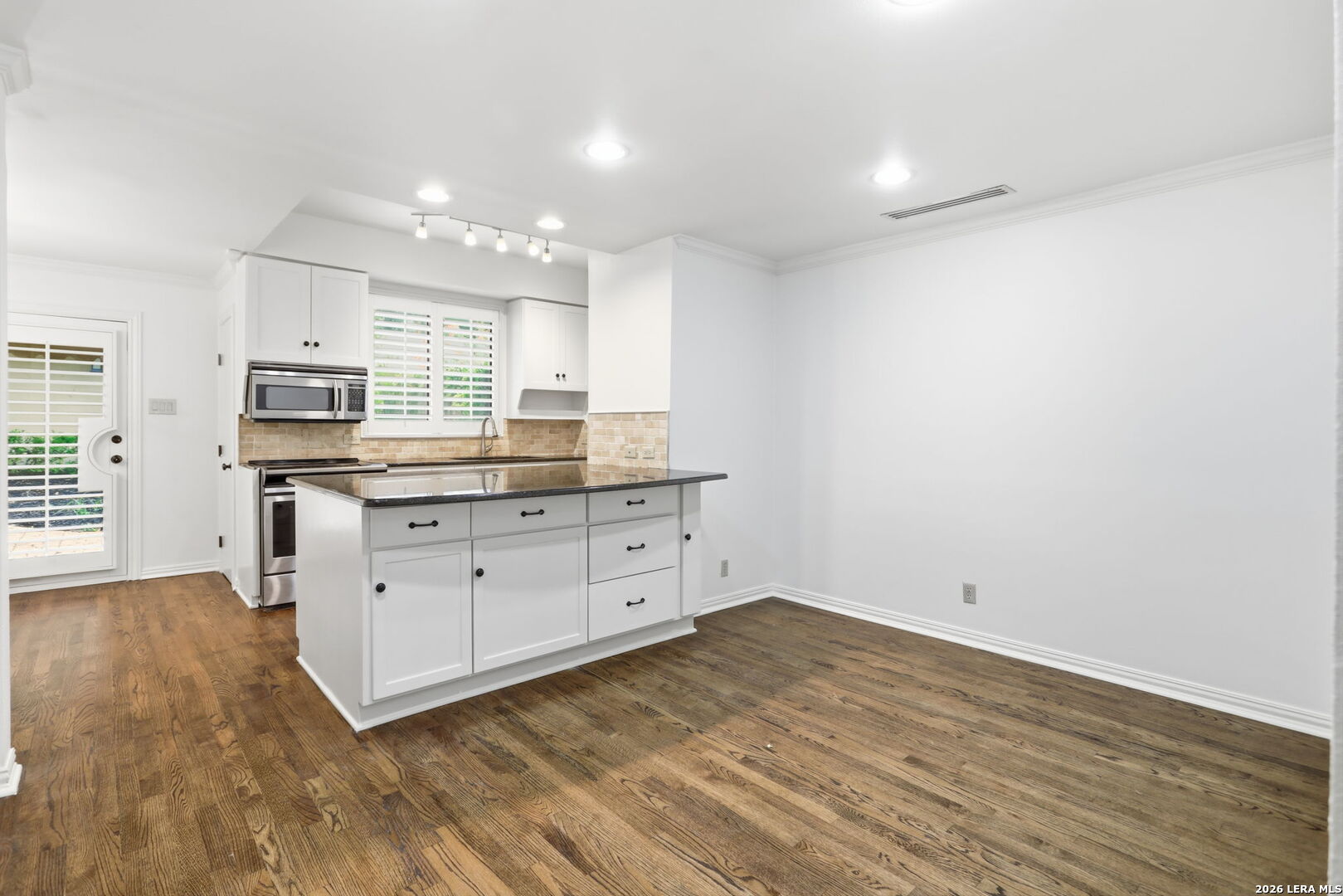 117 MONTCLAIR ST