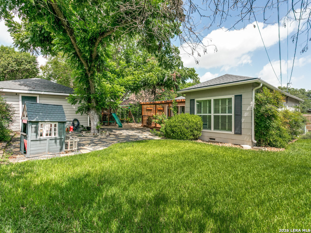 338 Garraty Rd