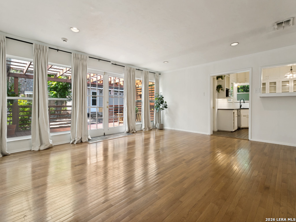 338 Garraty Rd