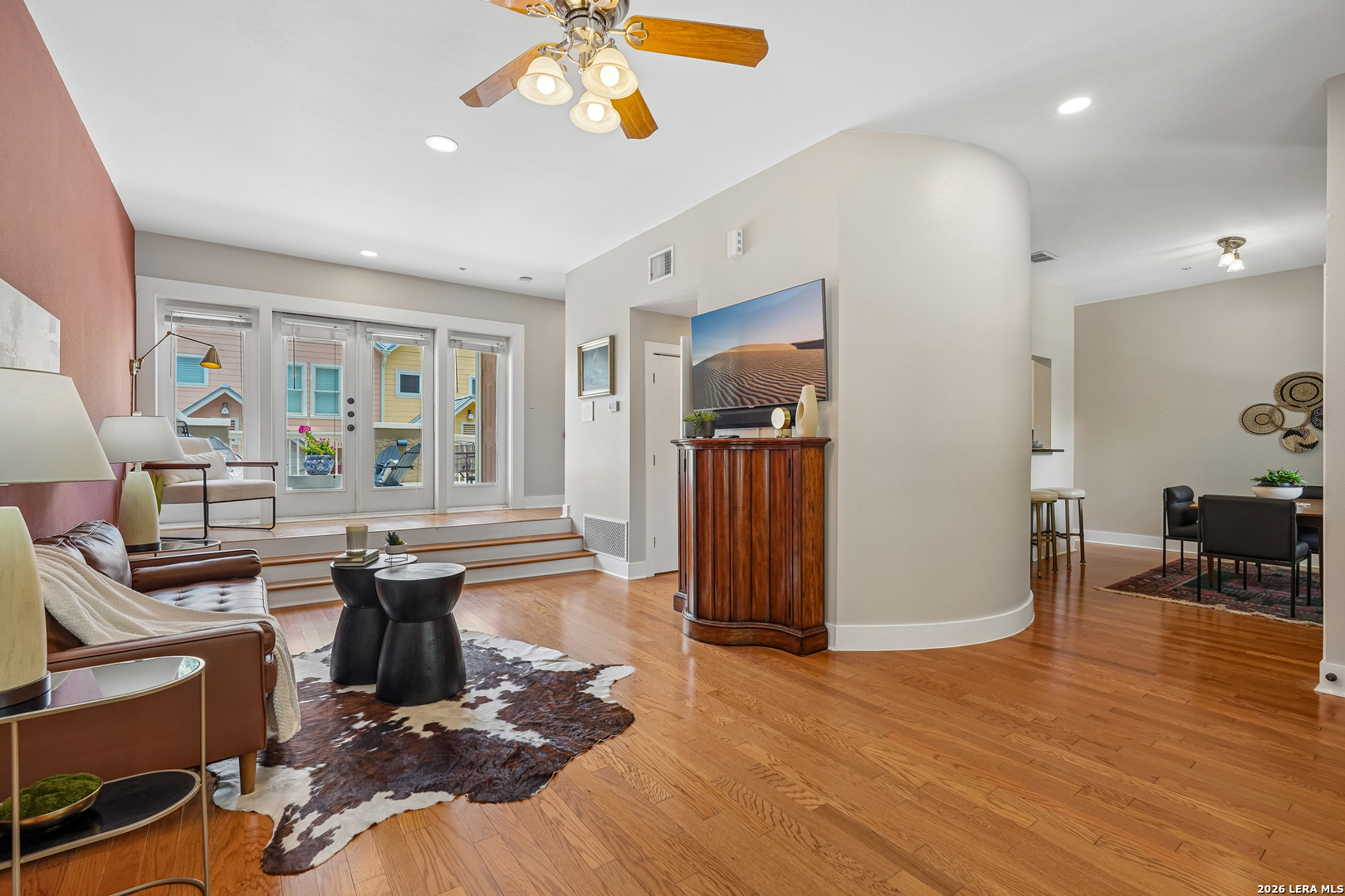 400 E GUENTHER ST Unit: 2202