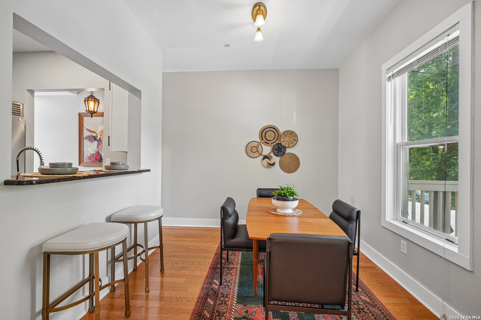 400 E GUENTHER ST Unit: 2202