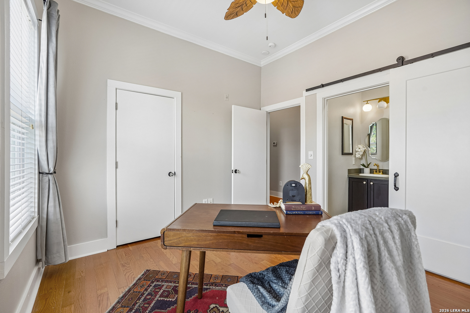 400 E GUENTHER ST Unit: 2202
