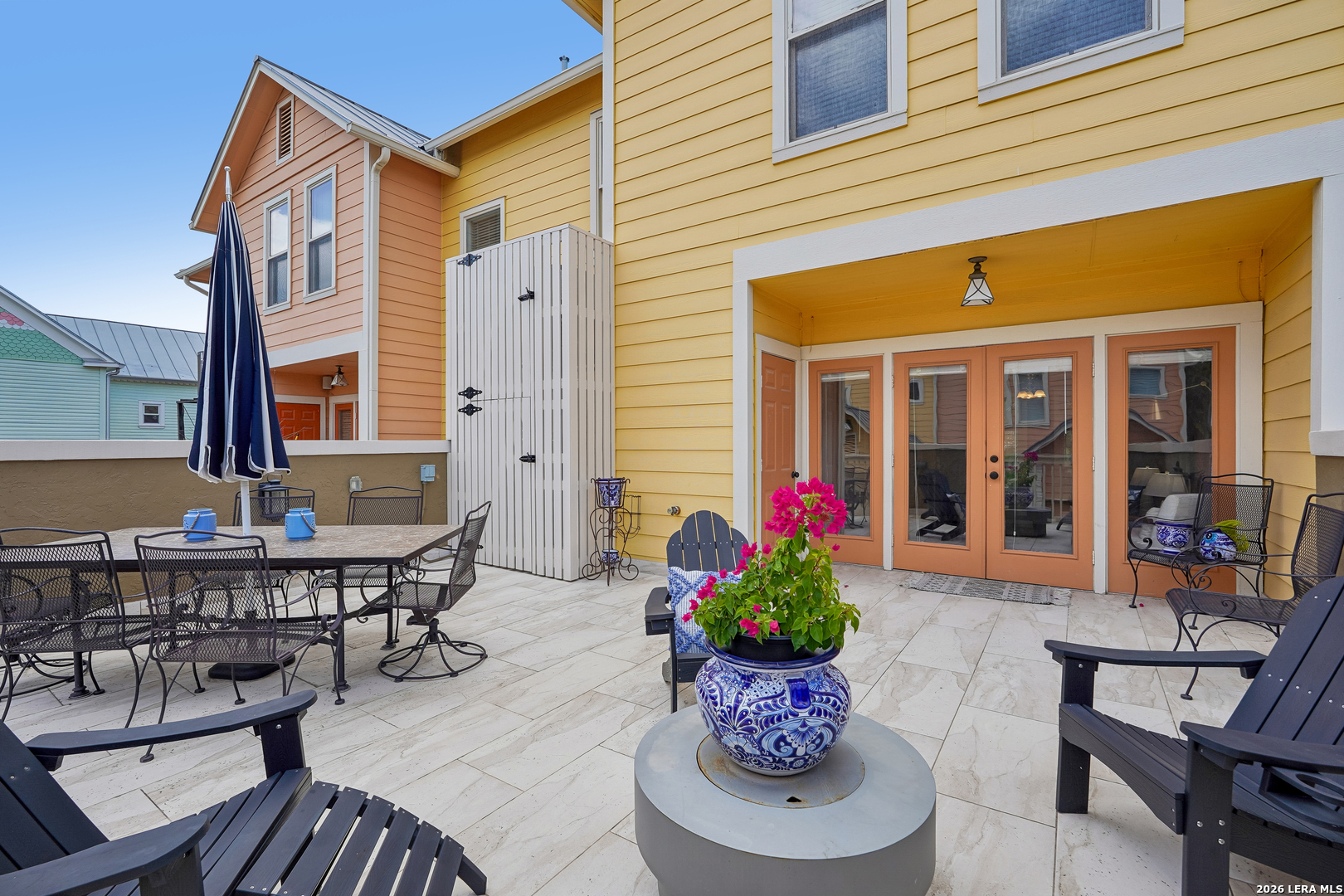 400 E GUENTHER ST Unit: 2202