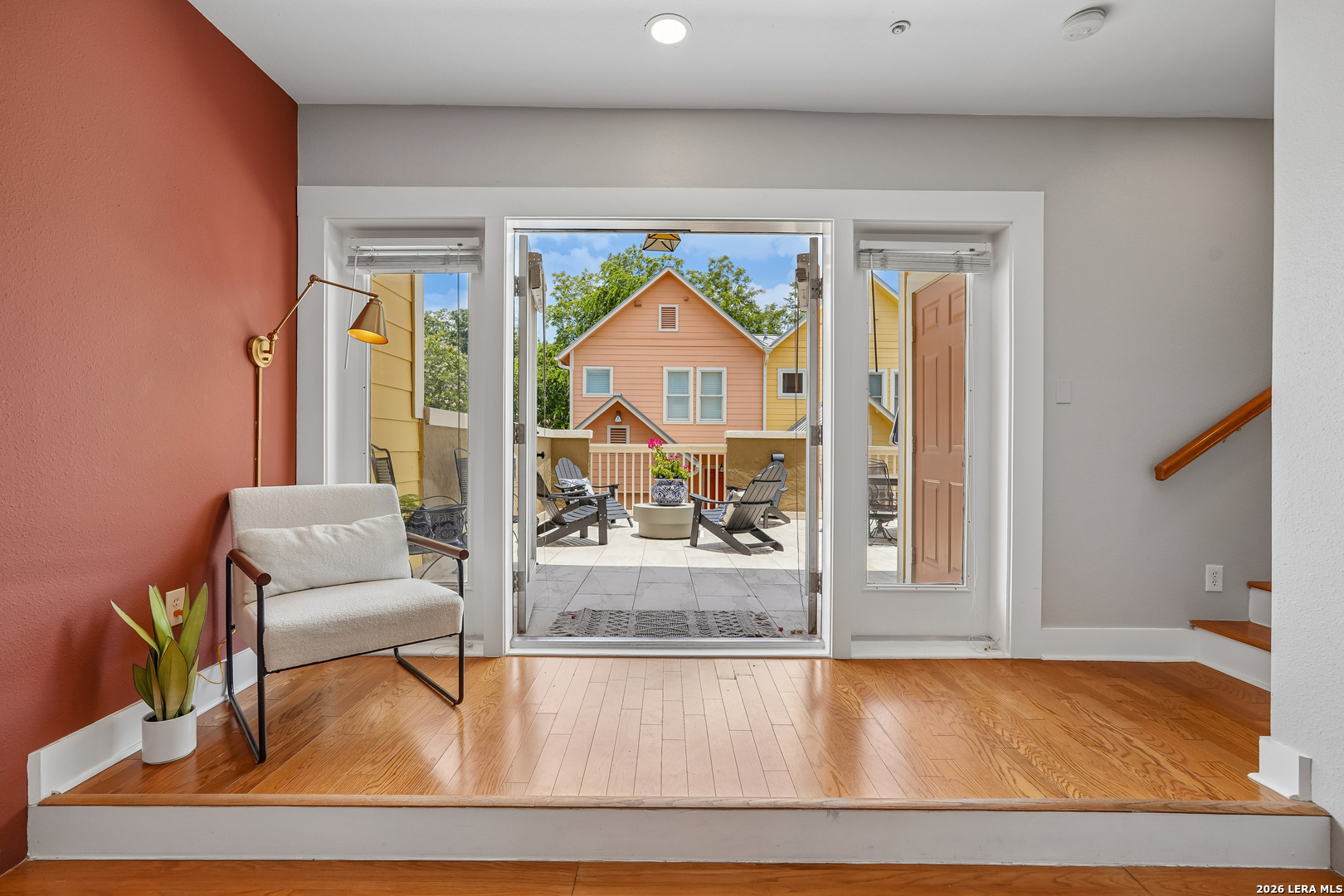400 E GUENTHER ST Unit: 2202